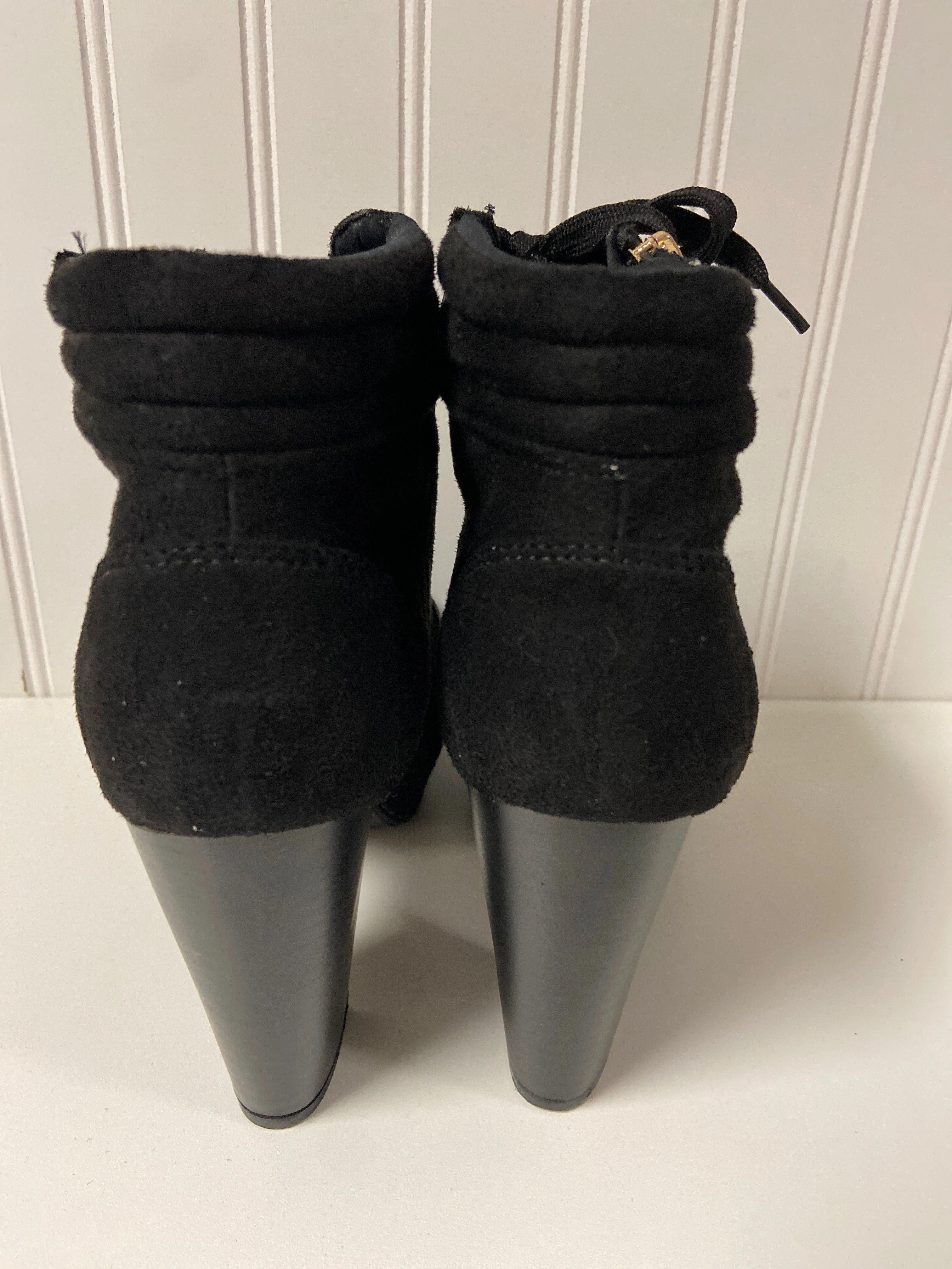 Boots Ankle Heels By Forever In Black, Size: 7.5