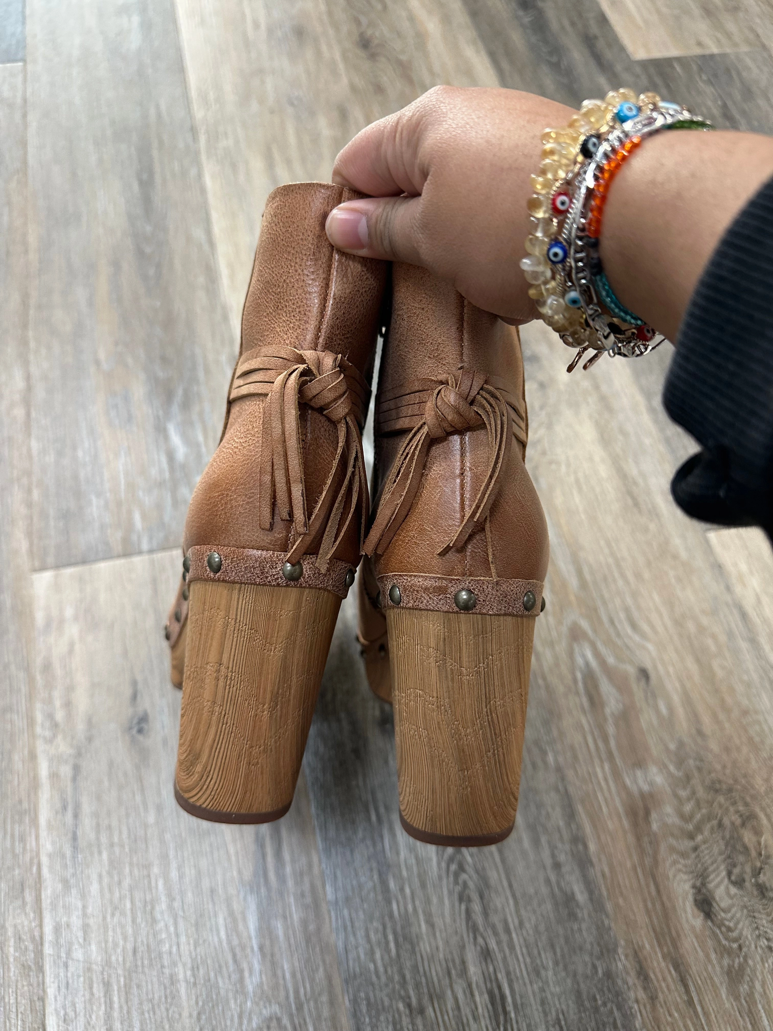 Boots Ankle Heels By Kork Ease In Tan, Size: 7.5
