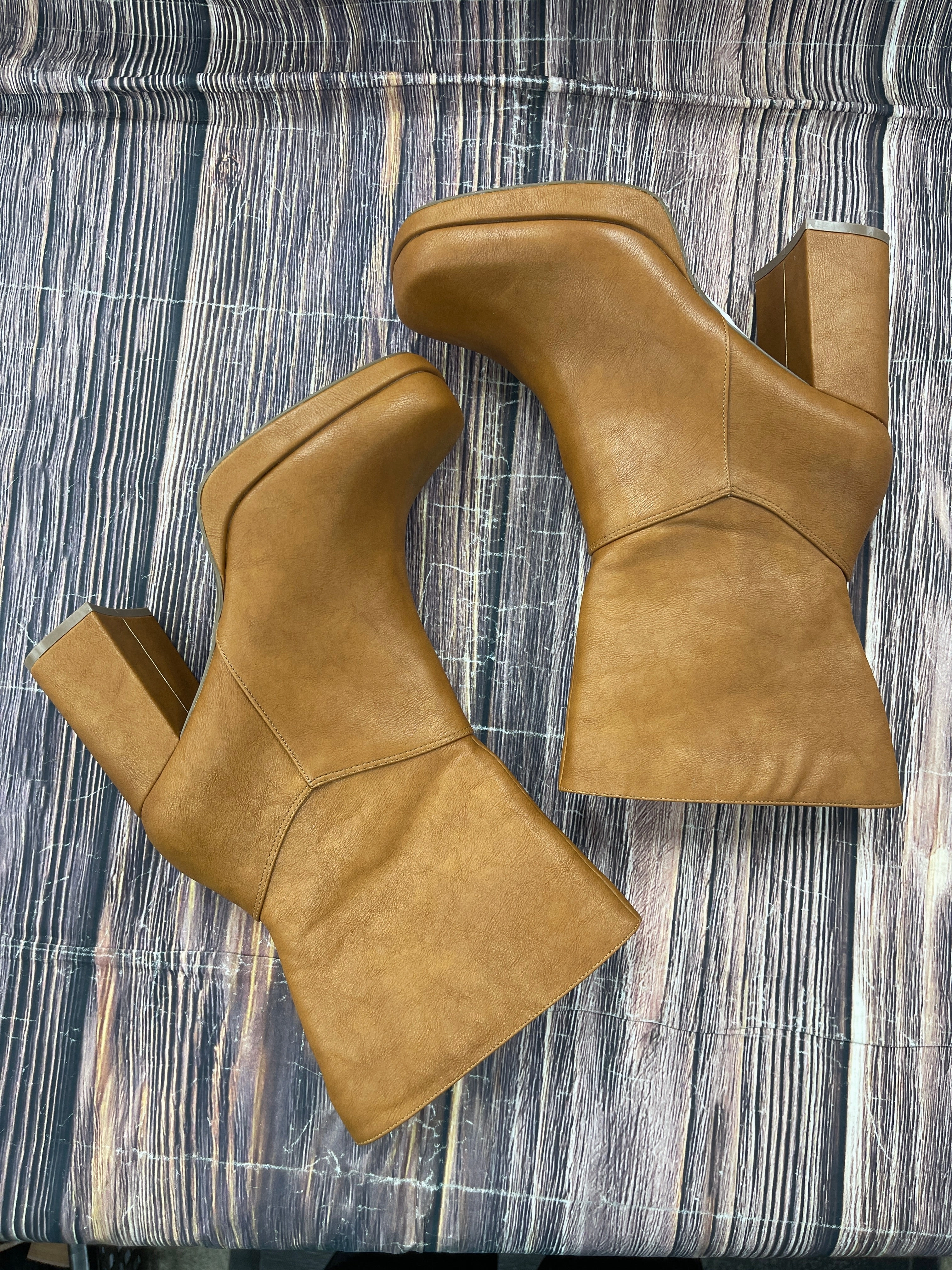 Boots Ankle Heels By Torrid In Brown, Size: 10.5
