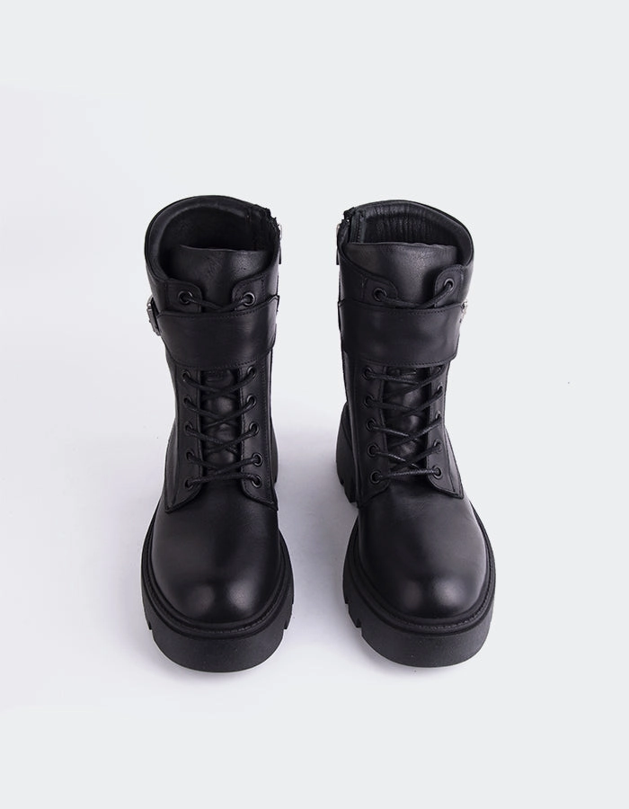 Flensburg Black Leather