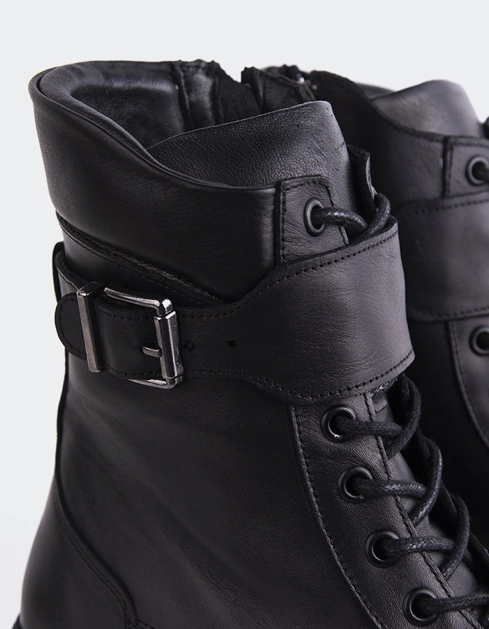 Flensburg Black Leather