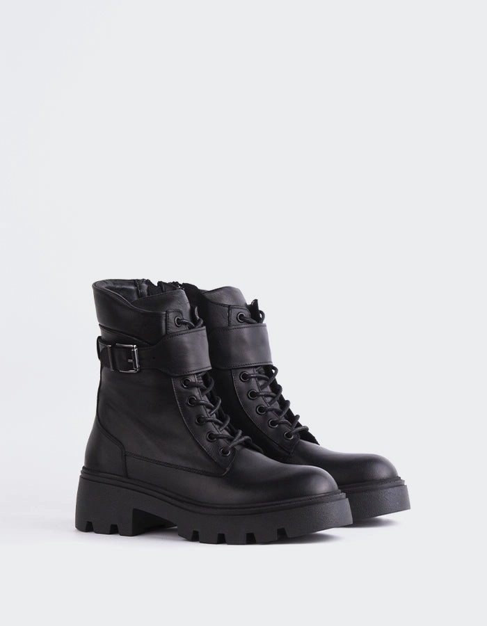 Flensburg Black Leather