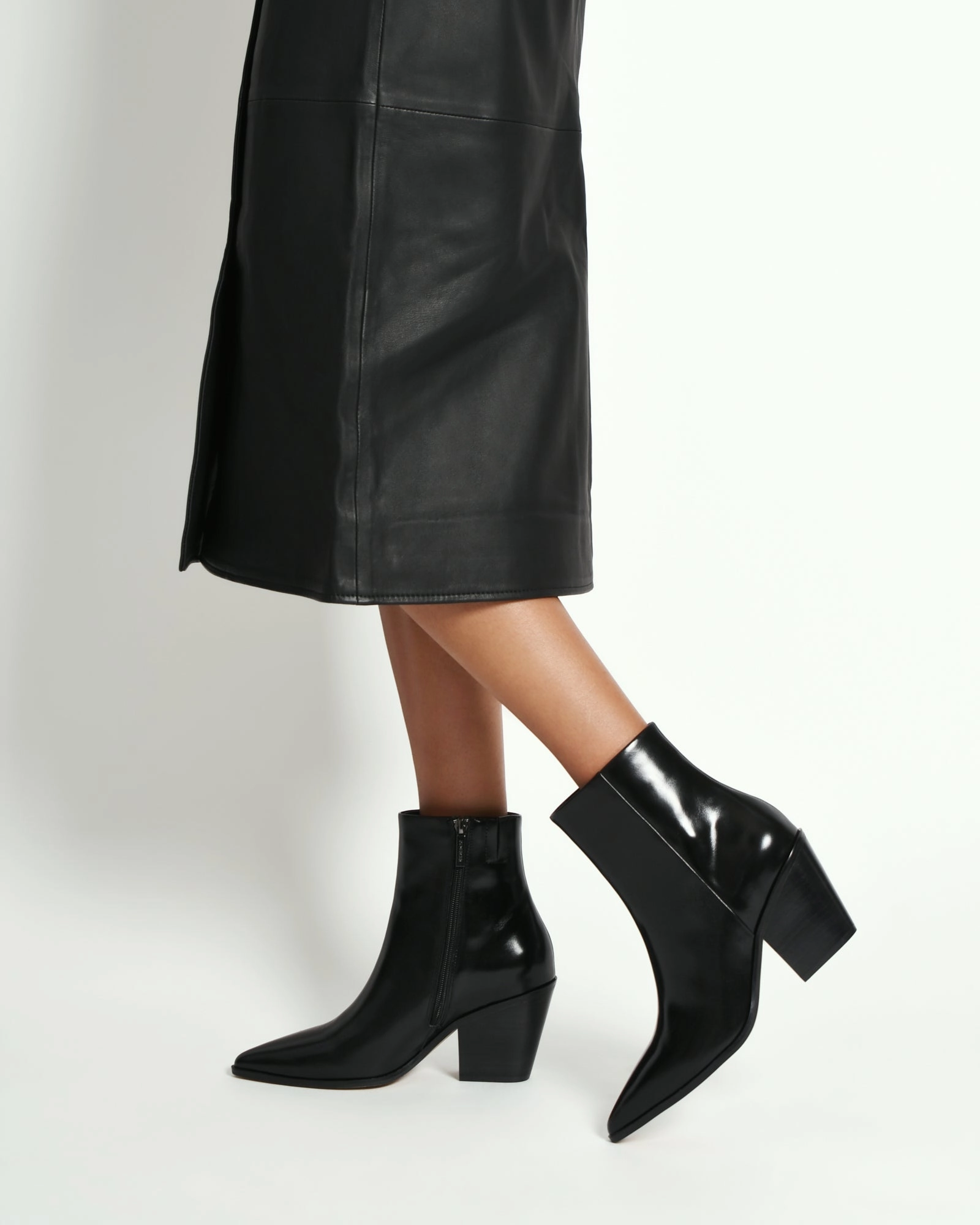 FREDDIE MID ANKLE BOOTS BLACK LEATHER