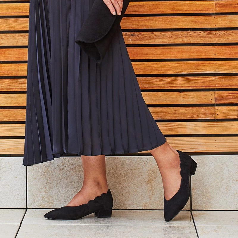 Nova: Black Suede