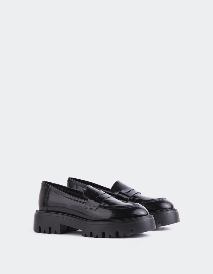Pesaro Black Leather