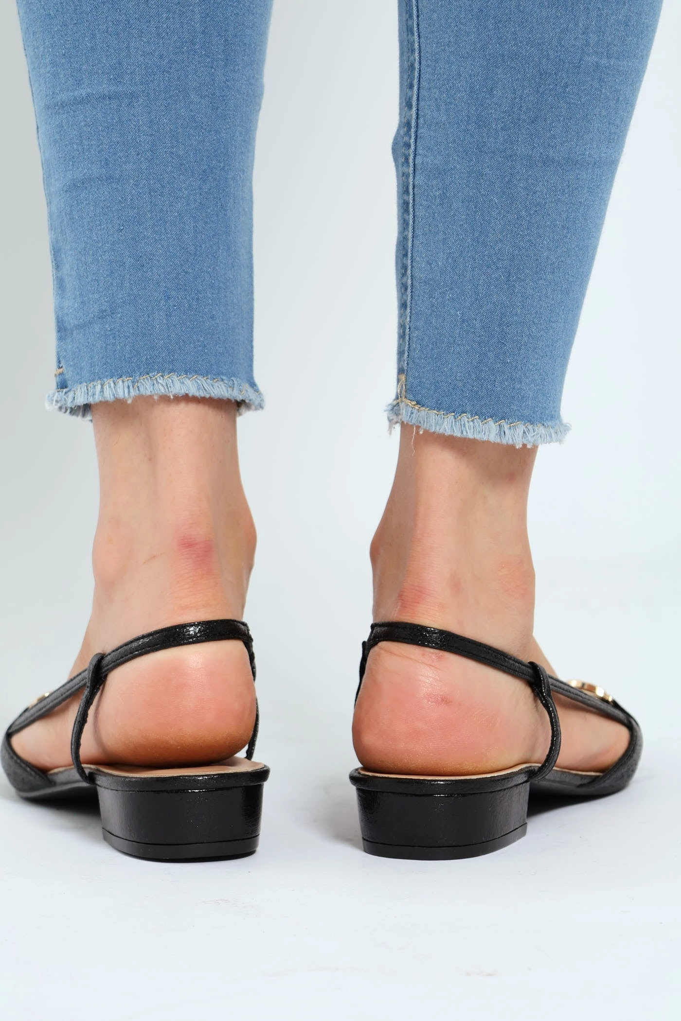 Pointy Slingback Low Block Heel With Trim - Black