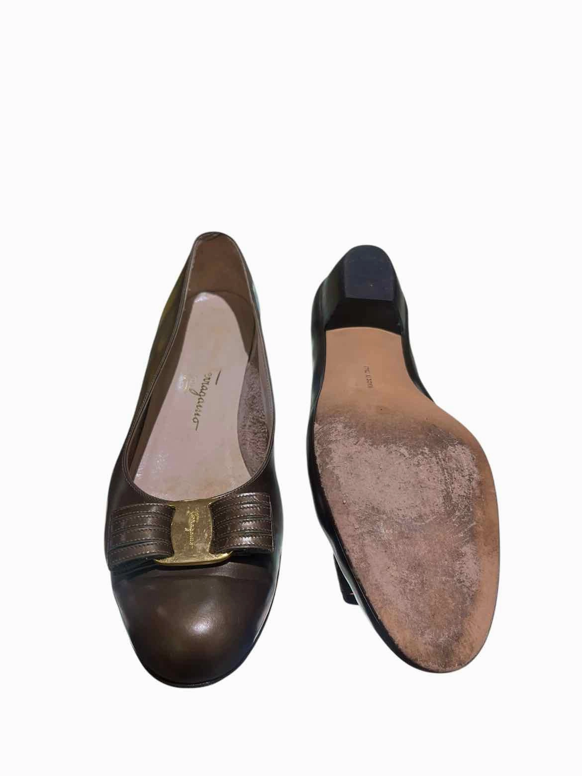Salvatore Ferragamo Olive Green Size 8.5 Shoes