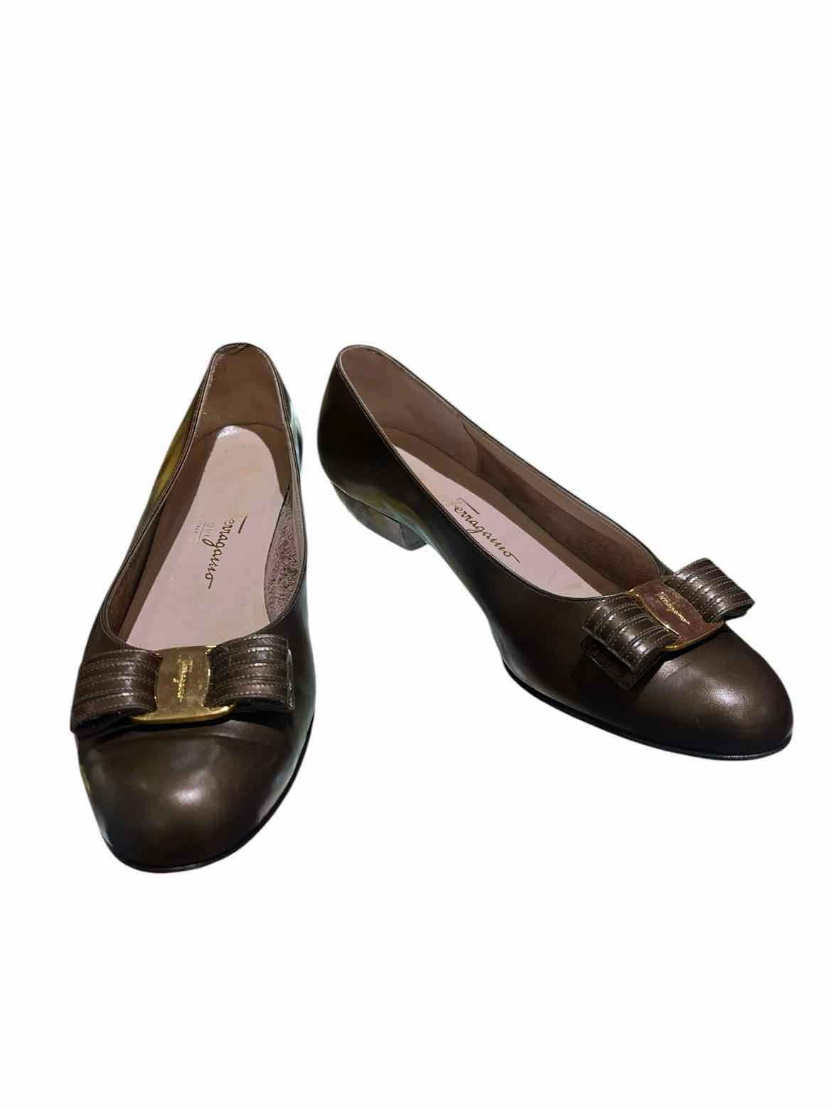 Salvatore Ferragamo Olive Green Size 8.5 Shoes