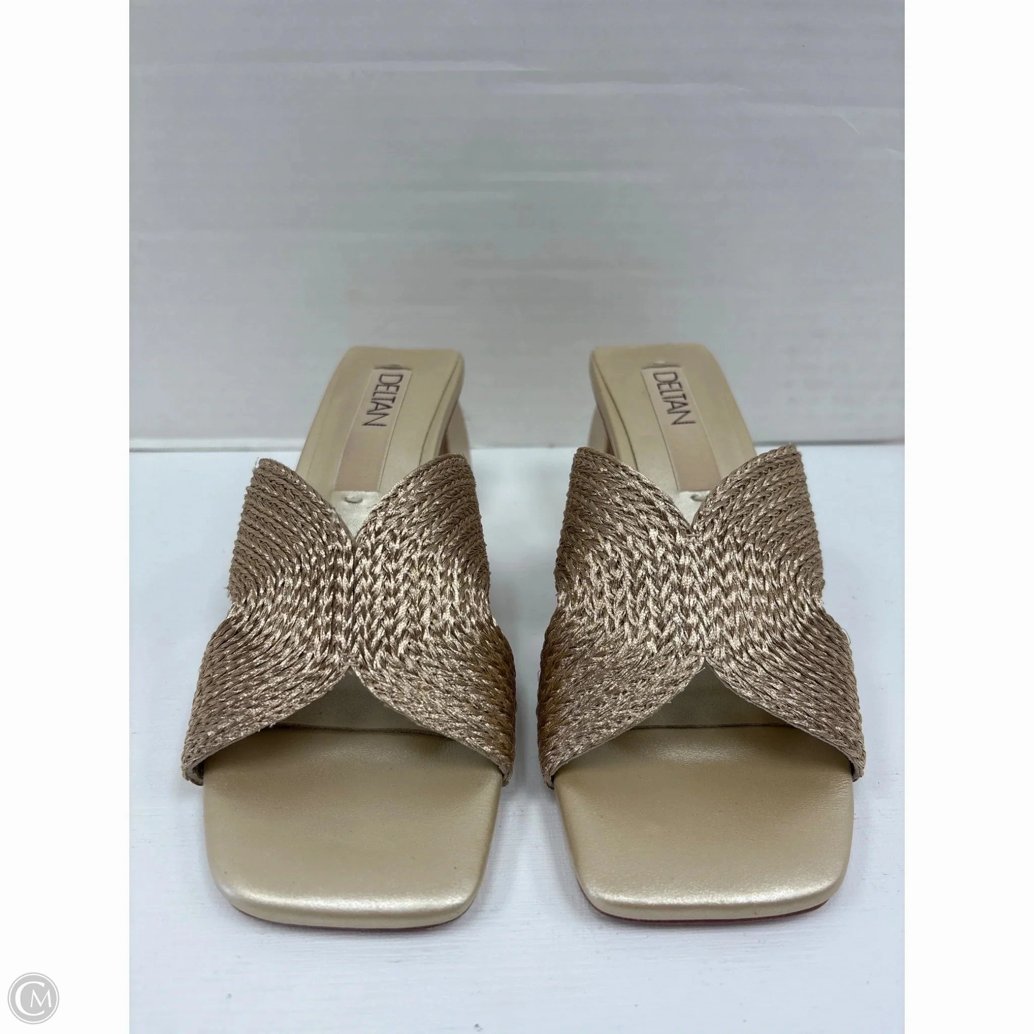 Shoes Heels Block By Clothes Mentor In Gold, Size: 6.5