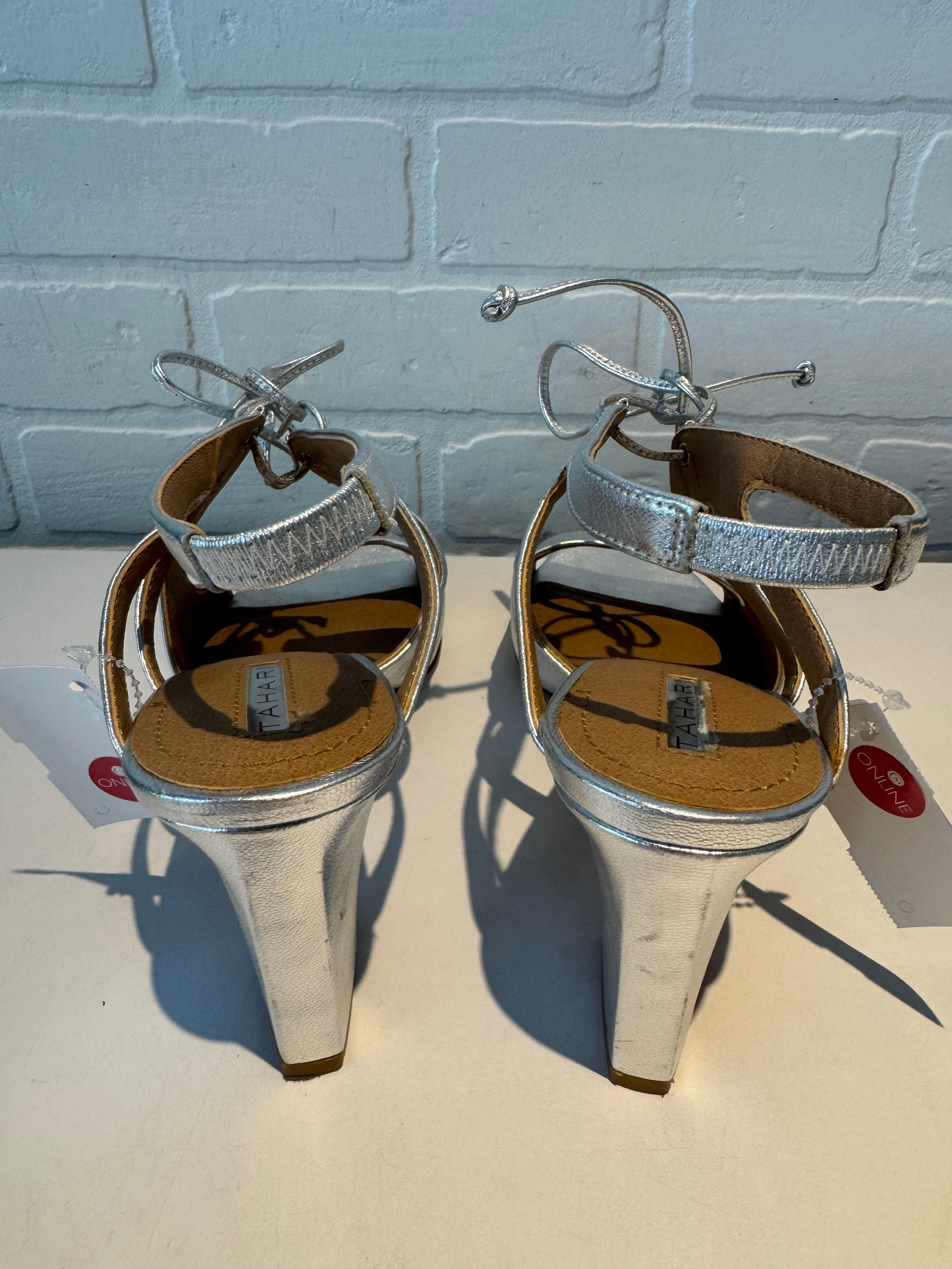 Shoes Heels Block By Tahari By Arthur Levine In Silver, Size: 9