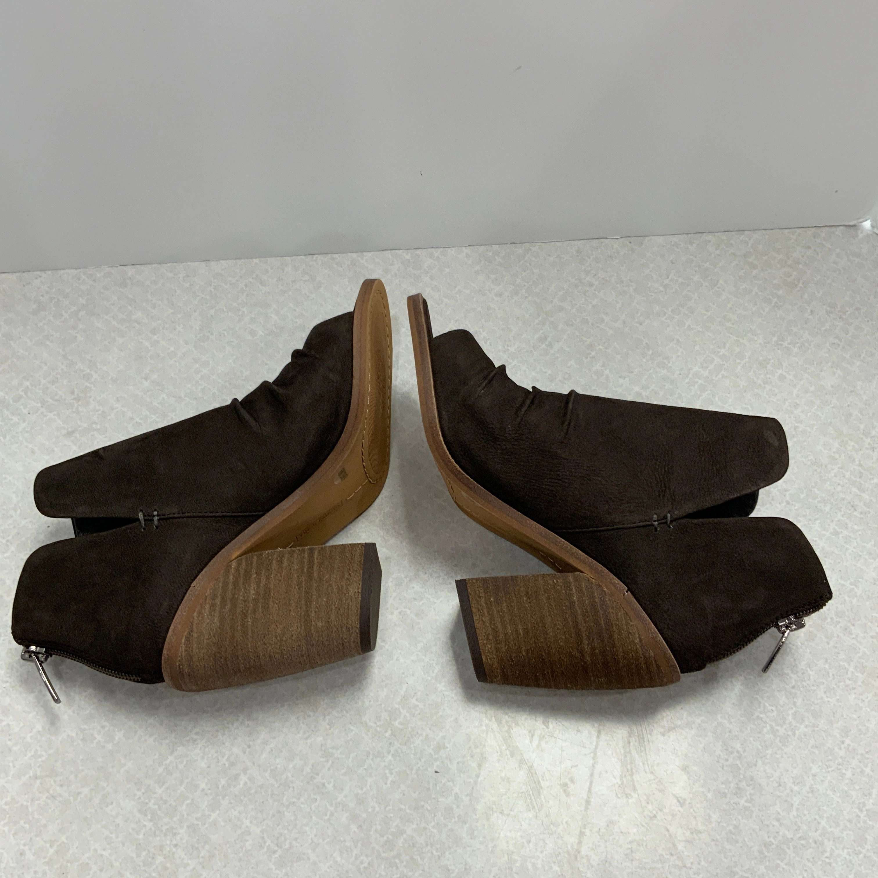 Shoes Heels Block By Vince Camuto In Brown, Size: 6