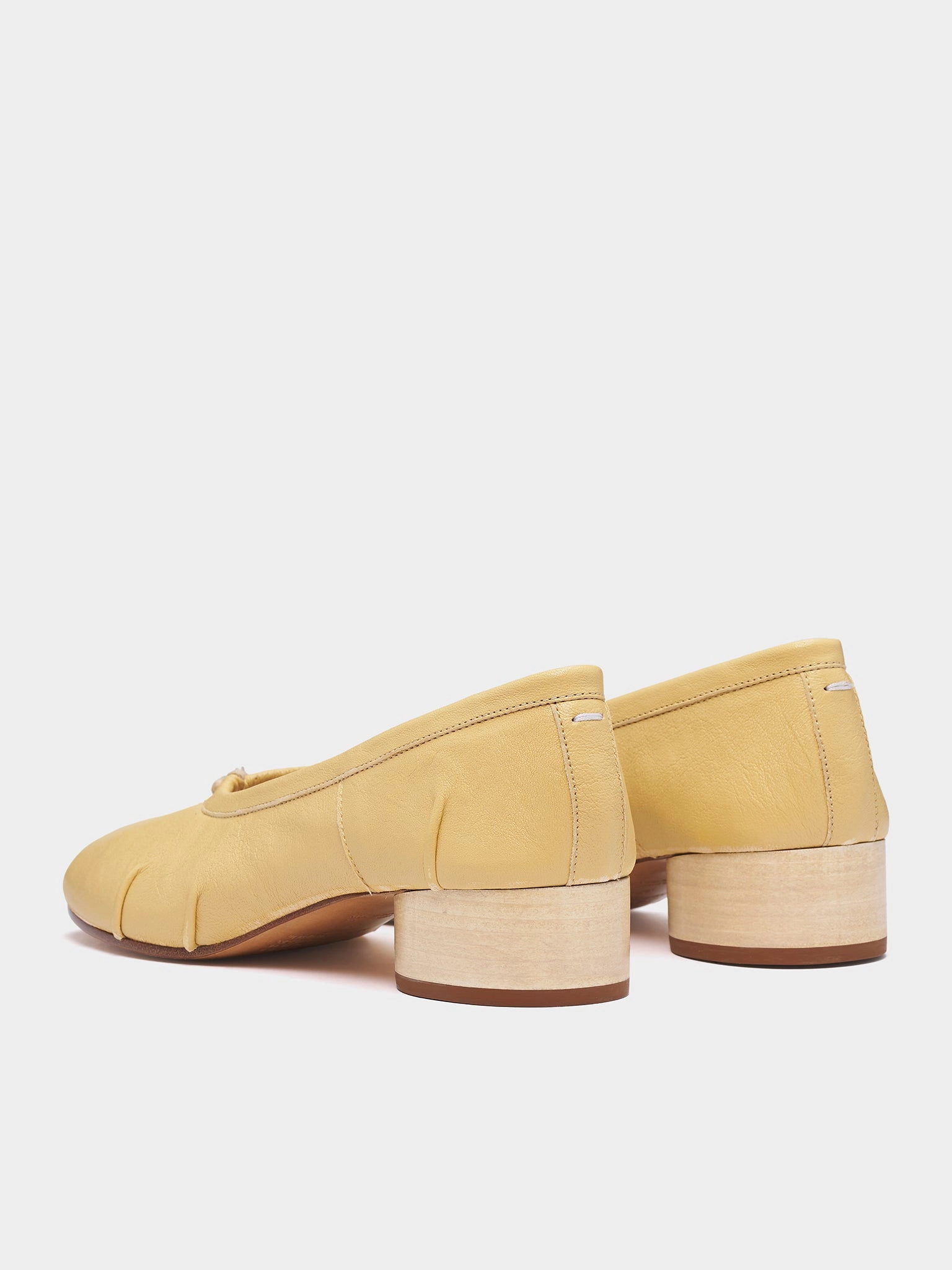 Tabi New Ballerina Shoes (S58WZ0128-P6378-BEIGE)