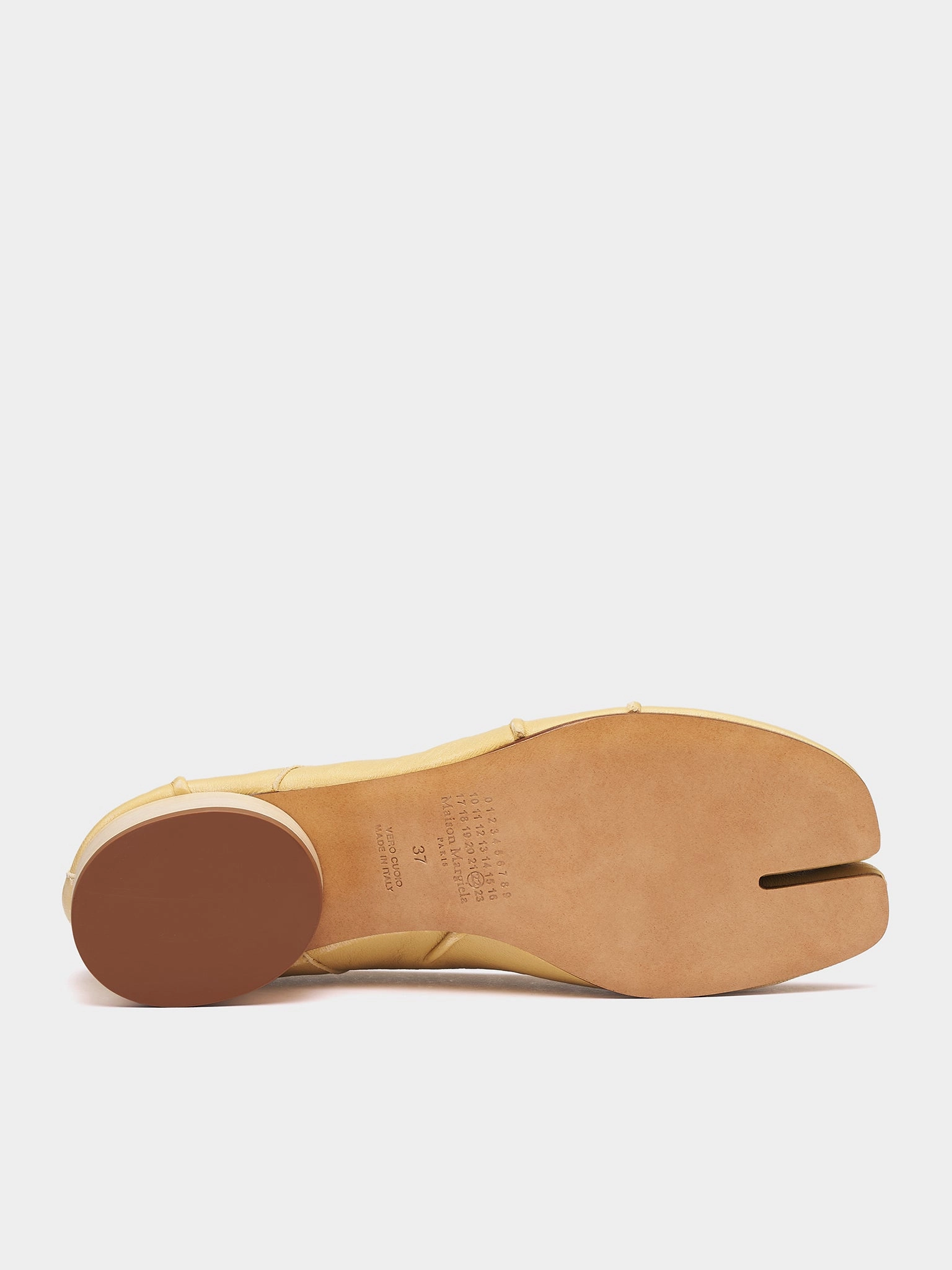 Tabi New Ballerina Shoes (S58WZ0128-P6378-BEIGE)