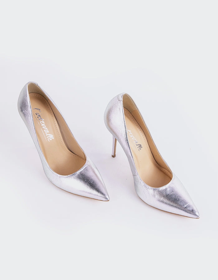 Teeva Silver Leather