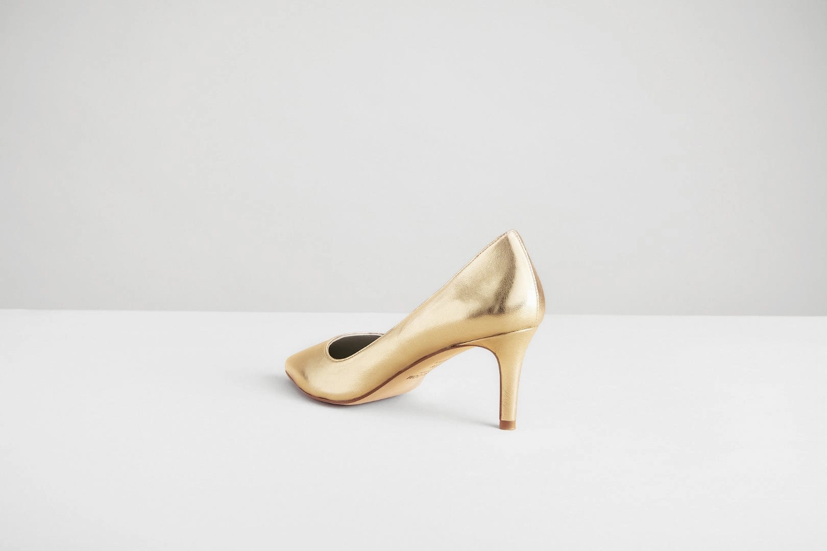 Vegan Leather Pointed Toe Pumps | Gold